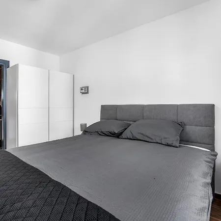 Sauna & Jacuzzi Rossa - Happy Apartment *