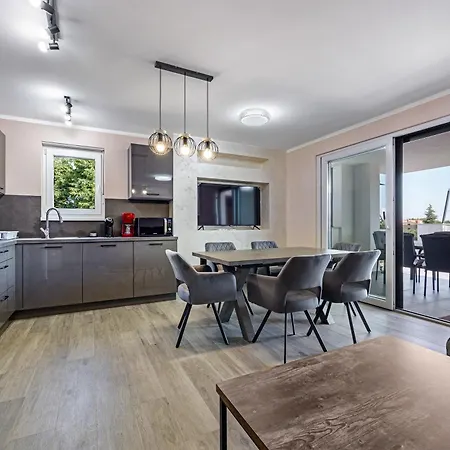 Sauna & Jacuzzi Rossa - Happy Apartment